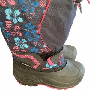 Kamik waterproof snow boots. VGUC